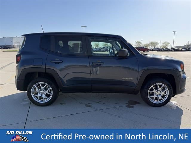 Used 2023 Slate Blue Pearlcoat Jeep Latitude image 3