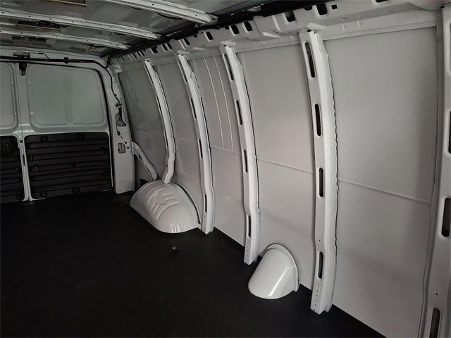 2025 GMC Savana Cargo Work Van - Photo 11