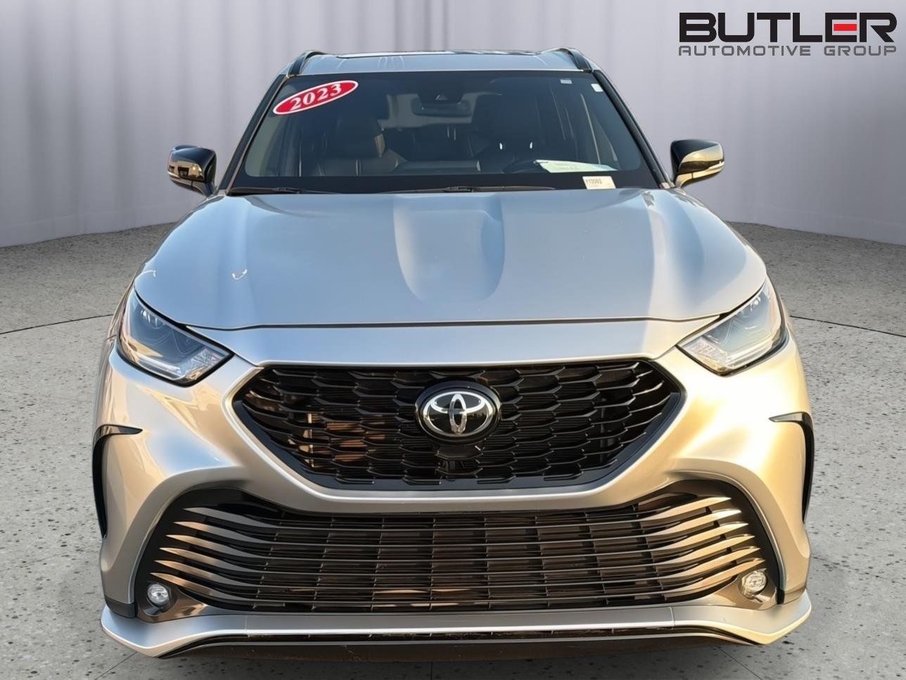 Used 2023 Celestial Silver Metallic Toyota XSE image 9