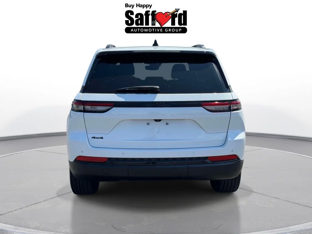 Used 2023 White/off-white Jeep Altitude X image 6