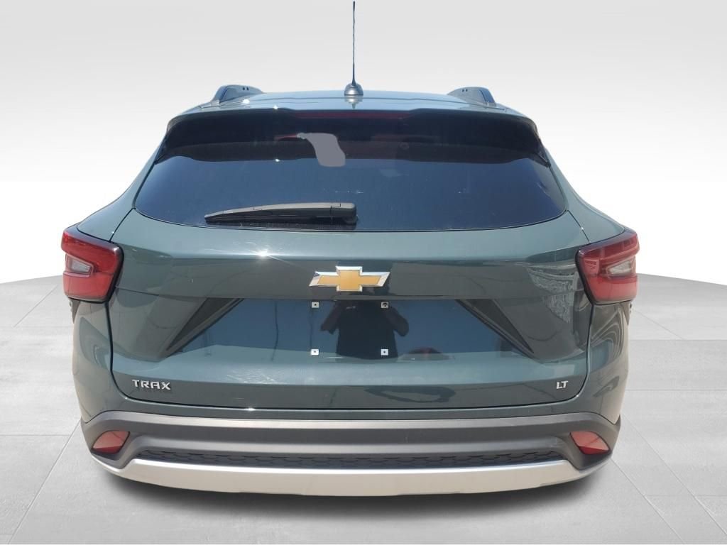 Used 2025 Gray Chevrolet LT image 4
