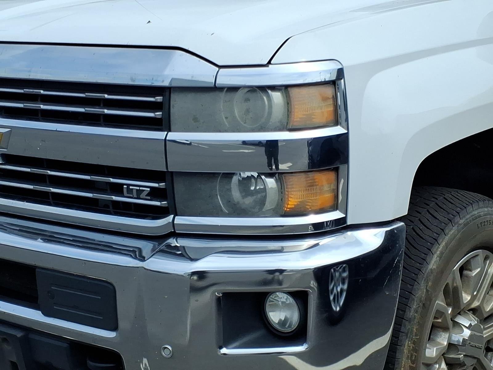 Used 2015 Summit White Chevrolet LTZ image 2