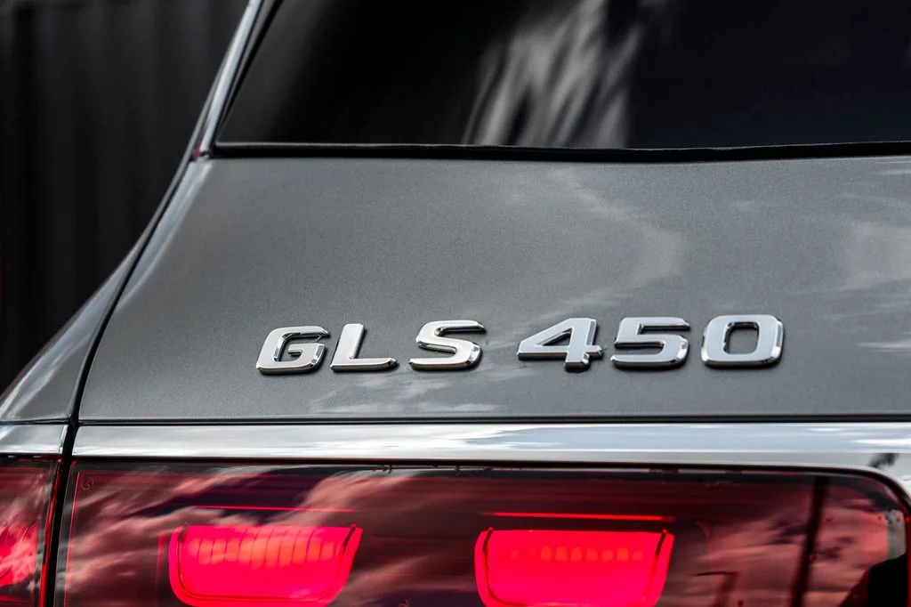 New 2026 Selenite Grey Metallic Mercedes-Benz GLS 450 image 9