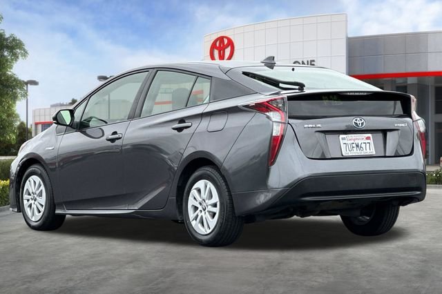Used 2016 Gray Toyota Two image 6