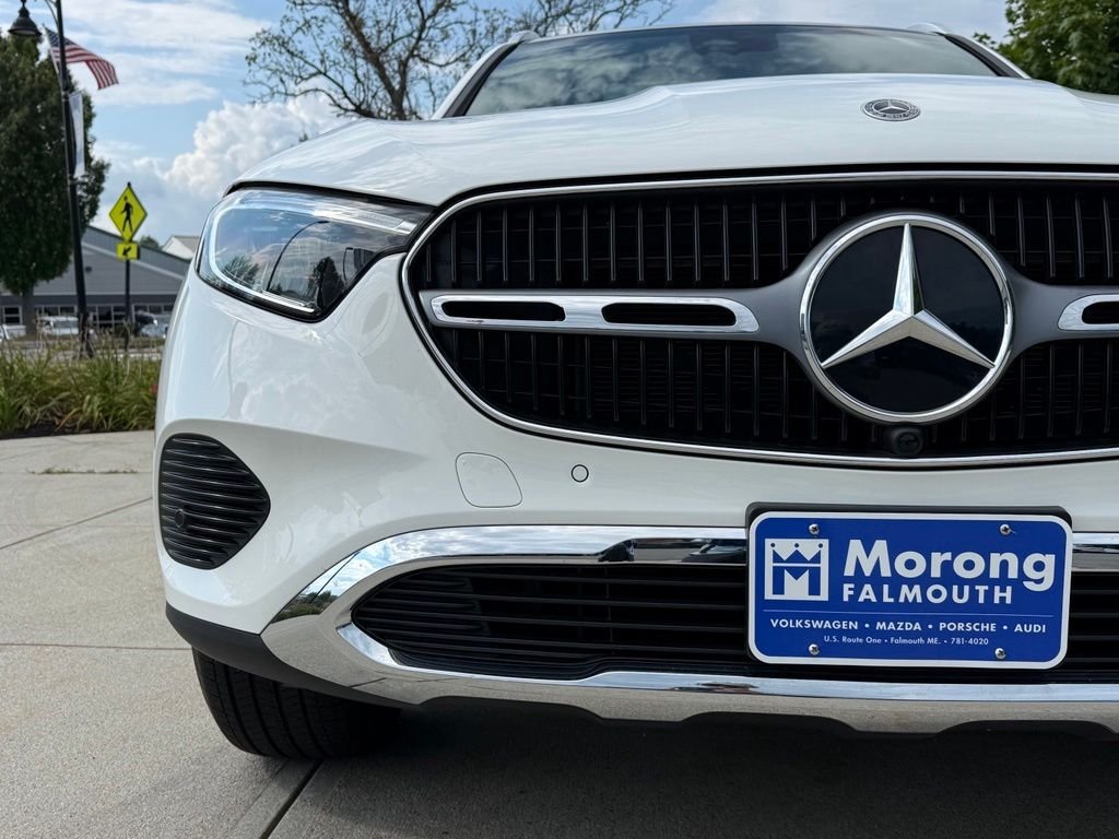 Used 2025 White Mercedes-Benz GLC 350e image 5