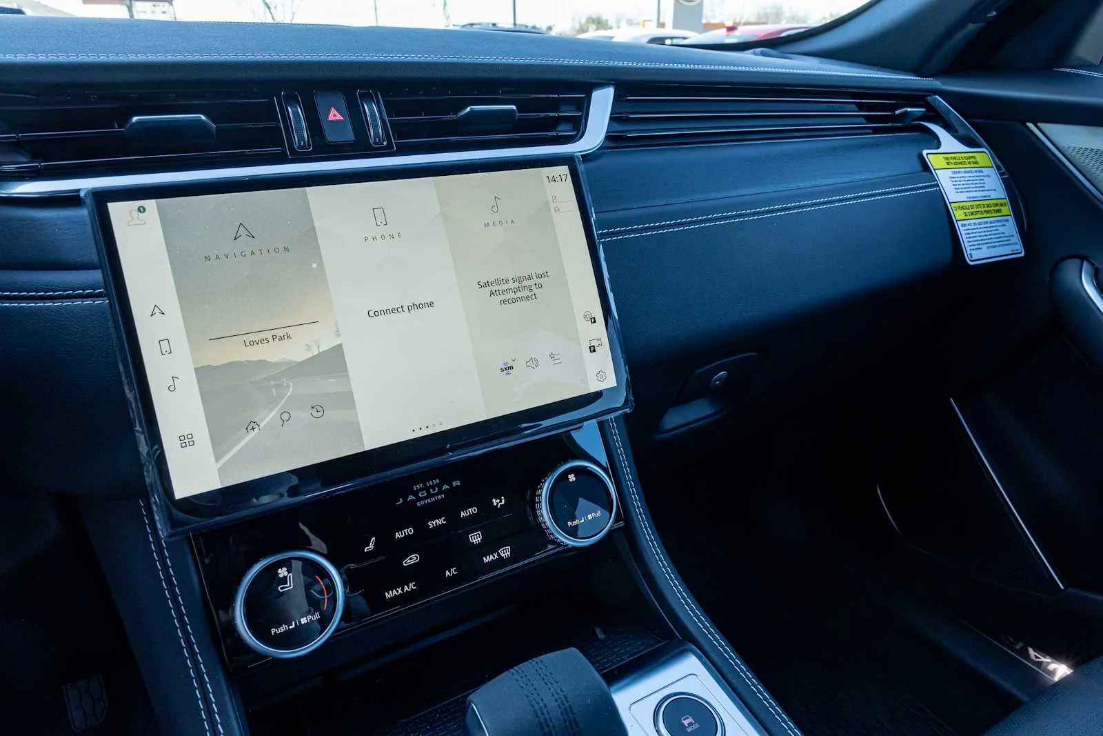 2026 Jaguar F-Pace R-Dynamic S - Photo 15