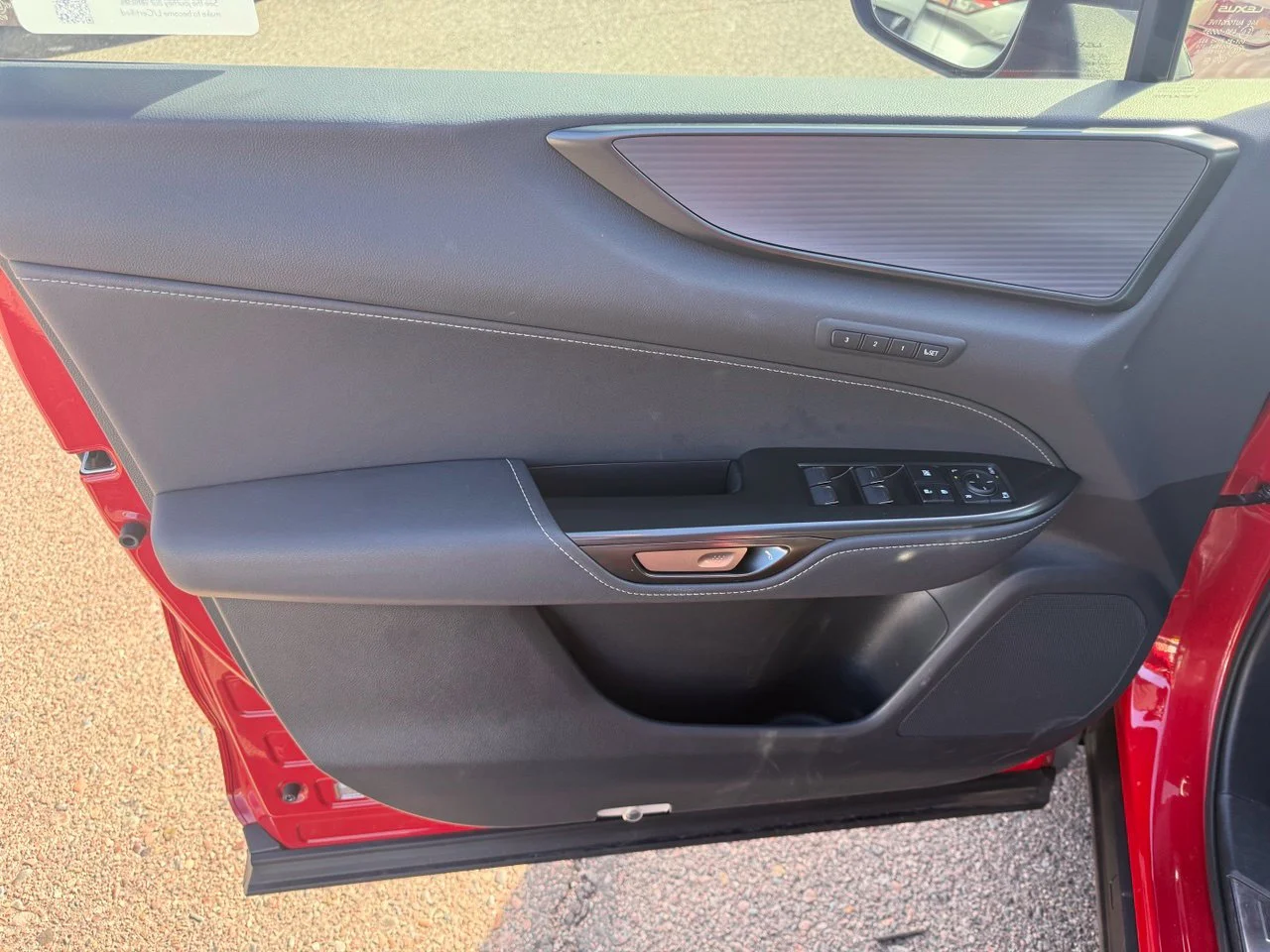 Used 2025 Redline Lexus 450h+ F Sport image 13