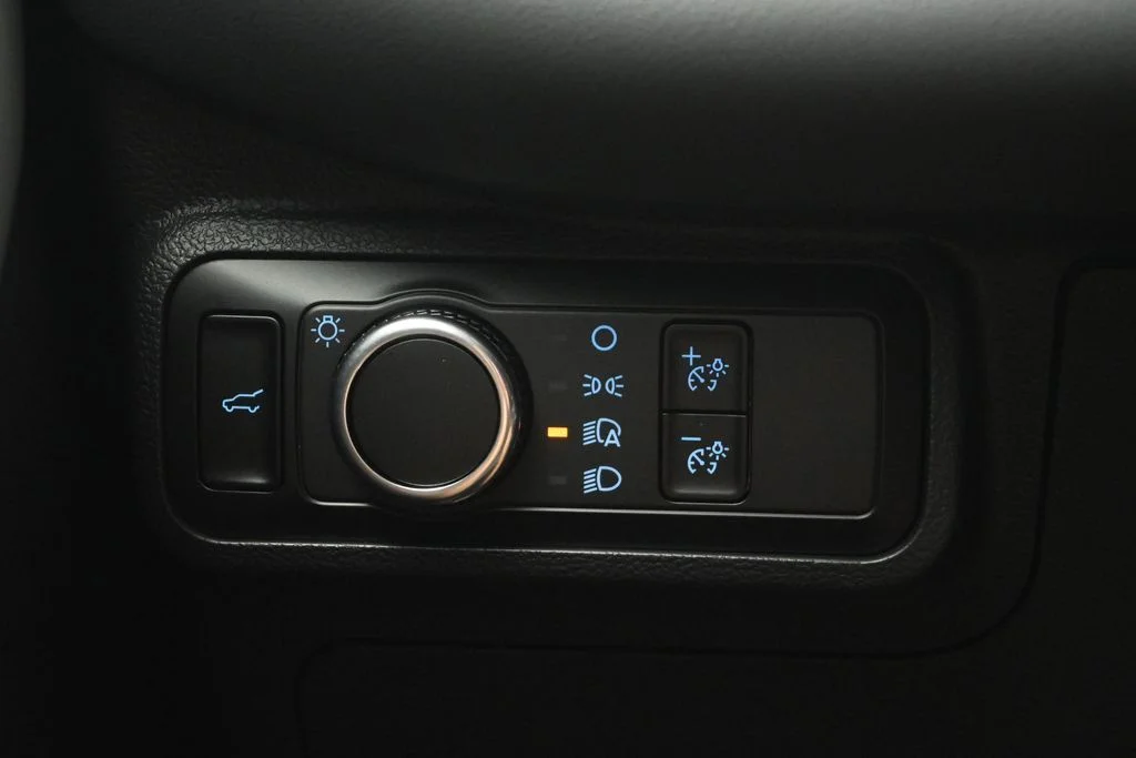 New 2026 Agate Black Metallic Ford Active image 24