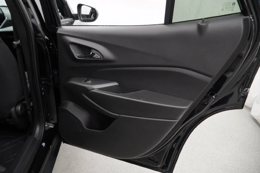 New 2026 Mosaic Black Metallic Chevrolet 1RS image 34