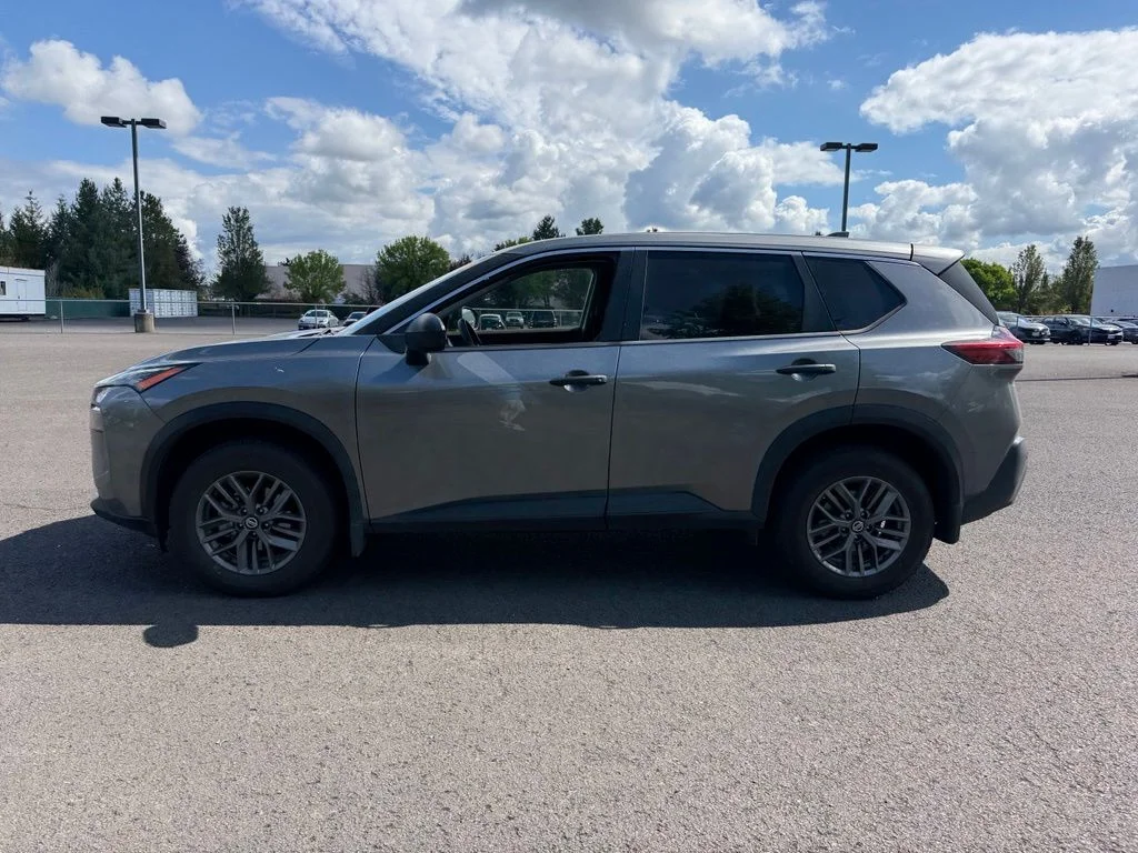 Used 2021 Gun Metallic Nissan S image 4