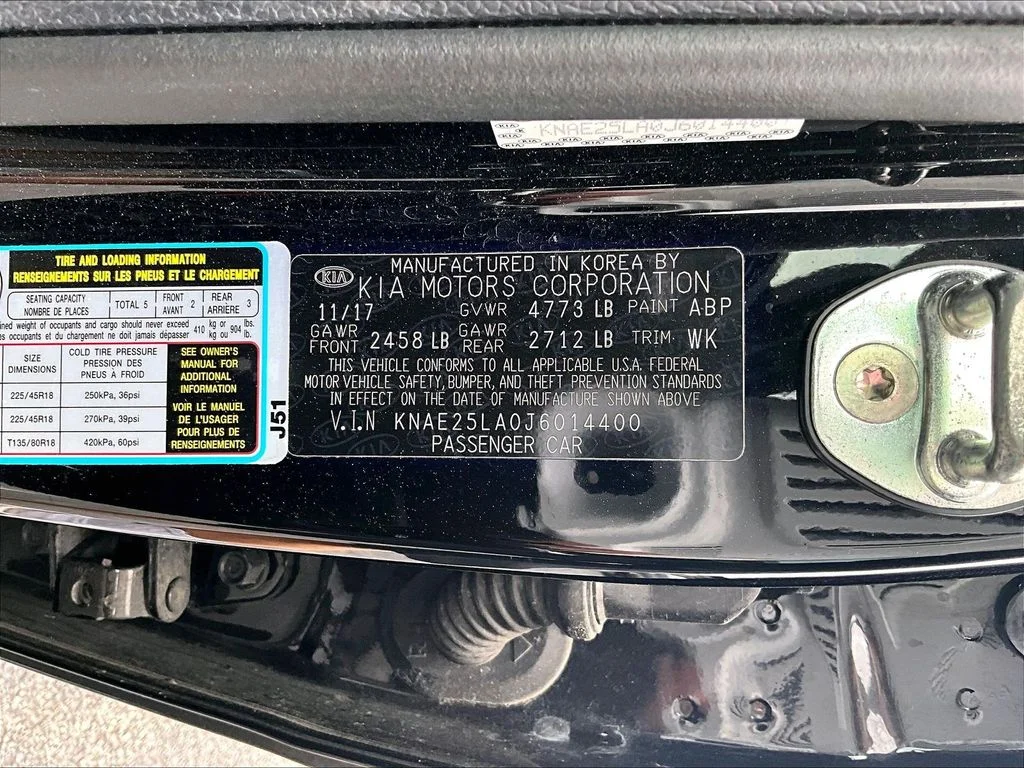 Used 2018 Black Kia Premium image 34