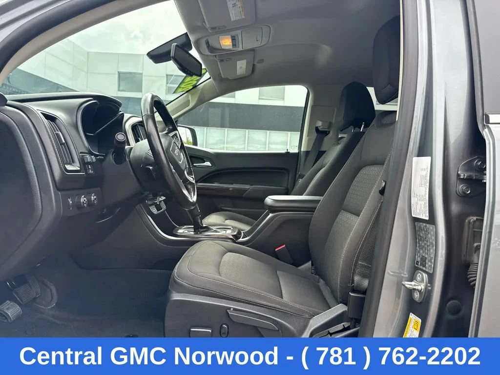 Used 2020 Gray GMC 4WD SLE image 13