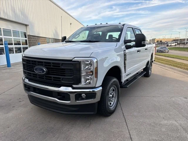New 2026 Oxford White Ford F-350® XL image 3