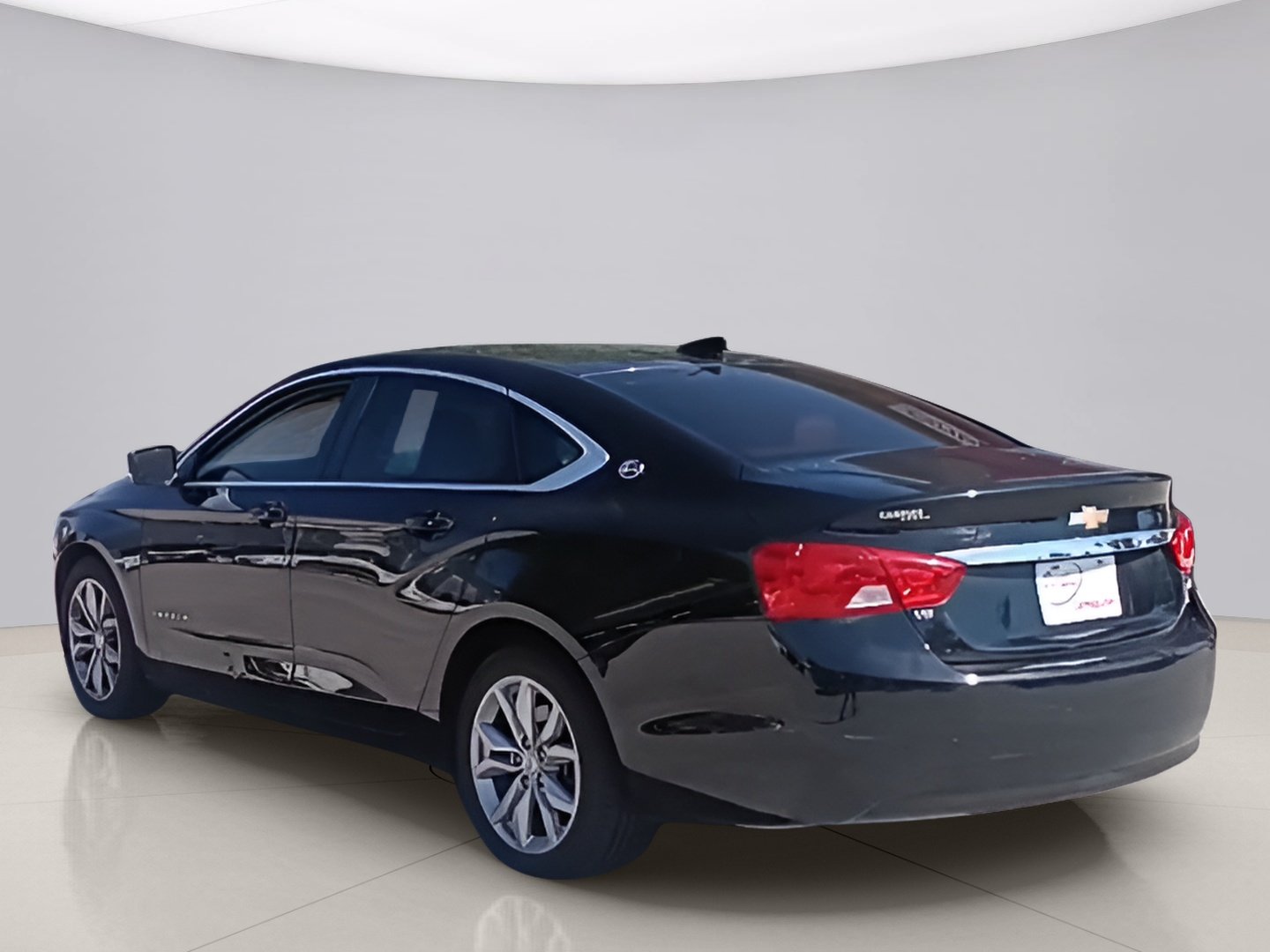 Used 2018 Black Chevrolet LT image 3