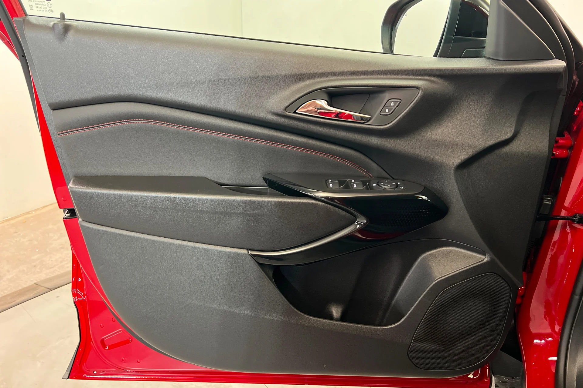 2026 Chevrolet Trax RS - Photo 14