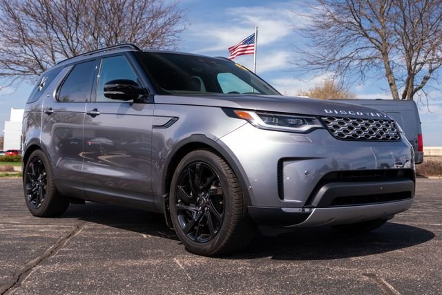 Used 2025 Gray Land Rover S image 8