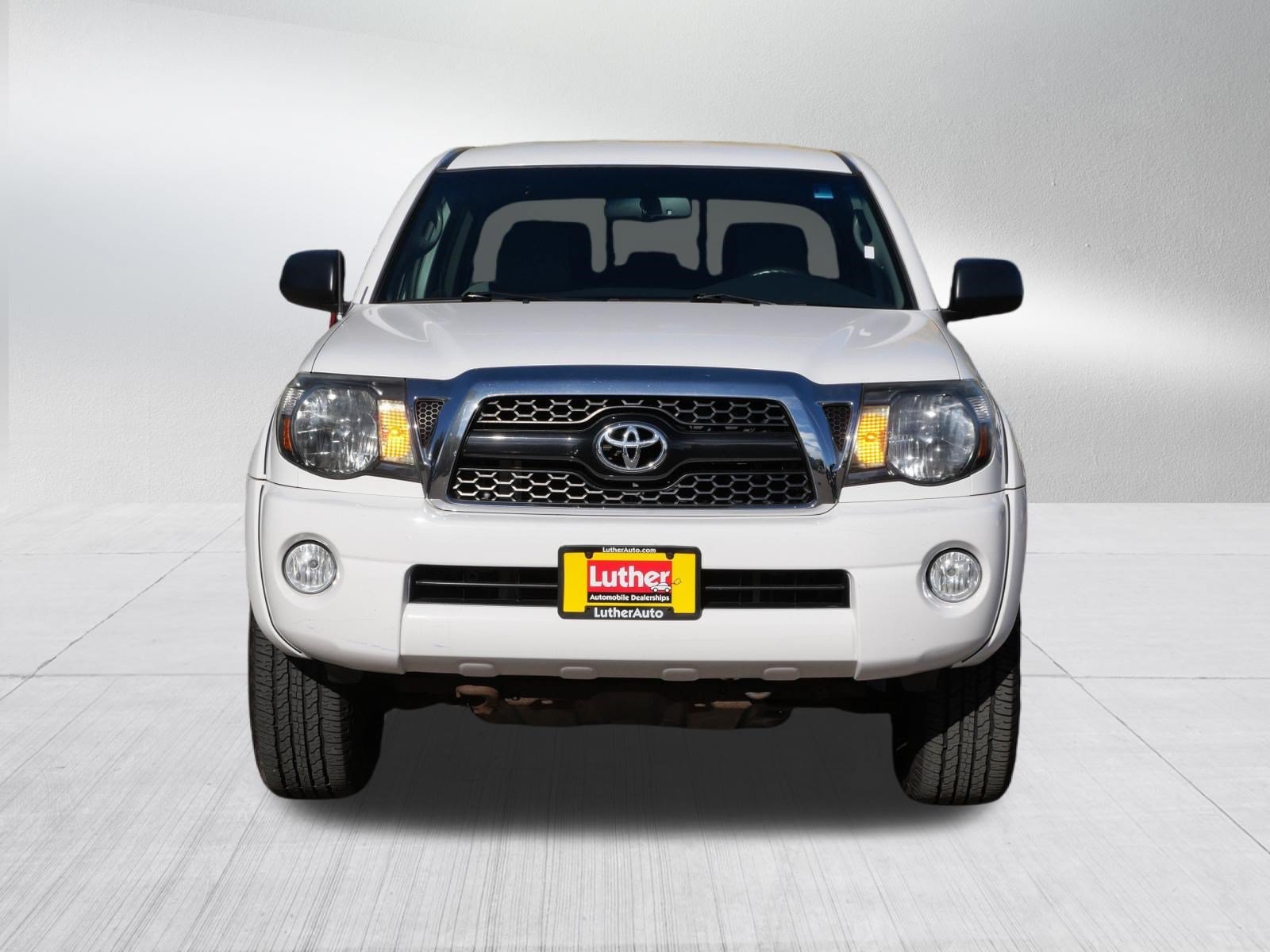 Used 2011 Toyota Tacoma Base with VIN 3TMLU4ENXBM073955 for sale in Vadnais Heights, Minnesota