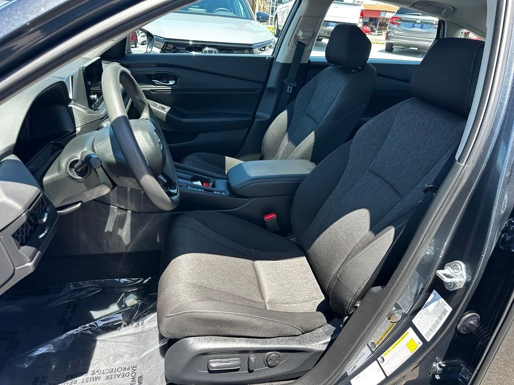 Used 2024  Honda EX image 21