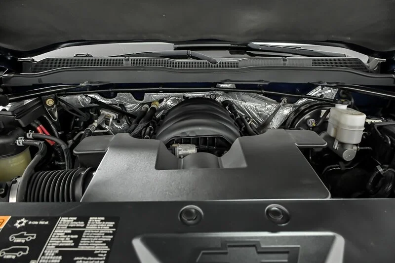Used 2015 Deep Ocean Blue Metallic Chevrolet LT Z71 image 12