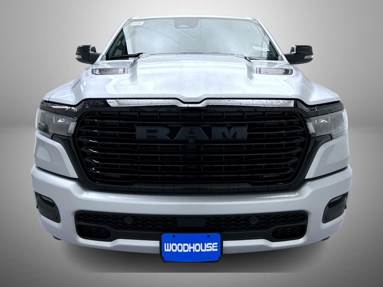 New 2026 Silver Zynith Exterior Paint RAM Laramie image 2
