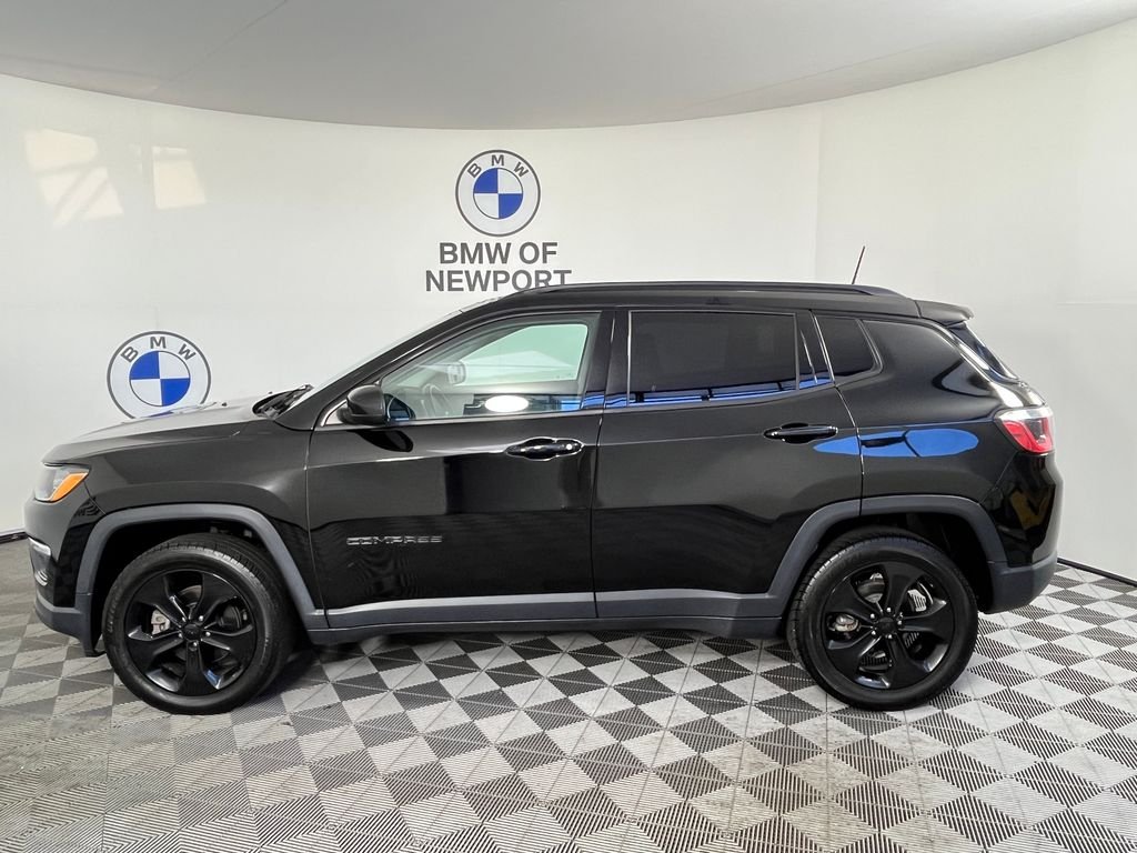 Used 2019 Black Jeep Latitude image 14