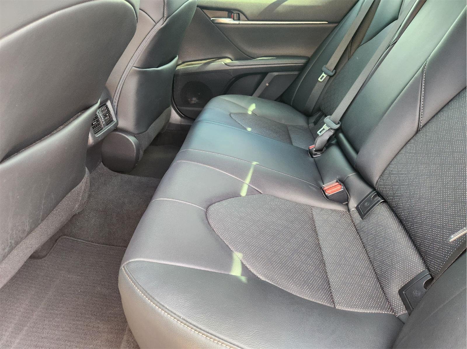 2022 Toyota Camry photo 30 of 33