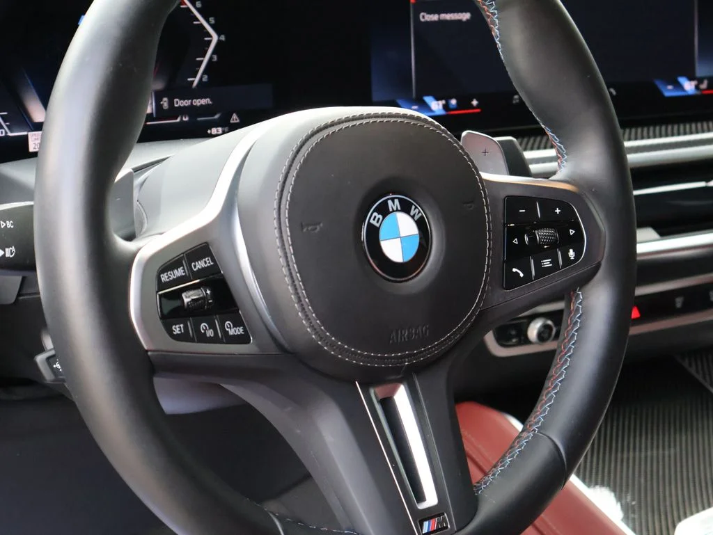 Used 2026 Gray BMW M60i image 20