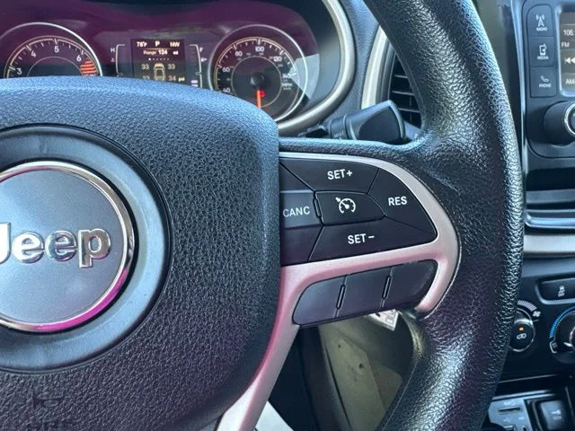 Used 2016 White Jeep Sport image 23