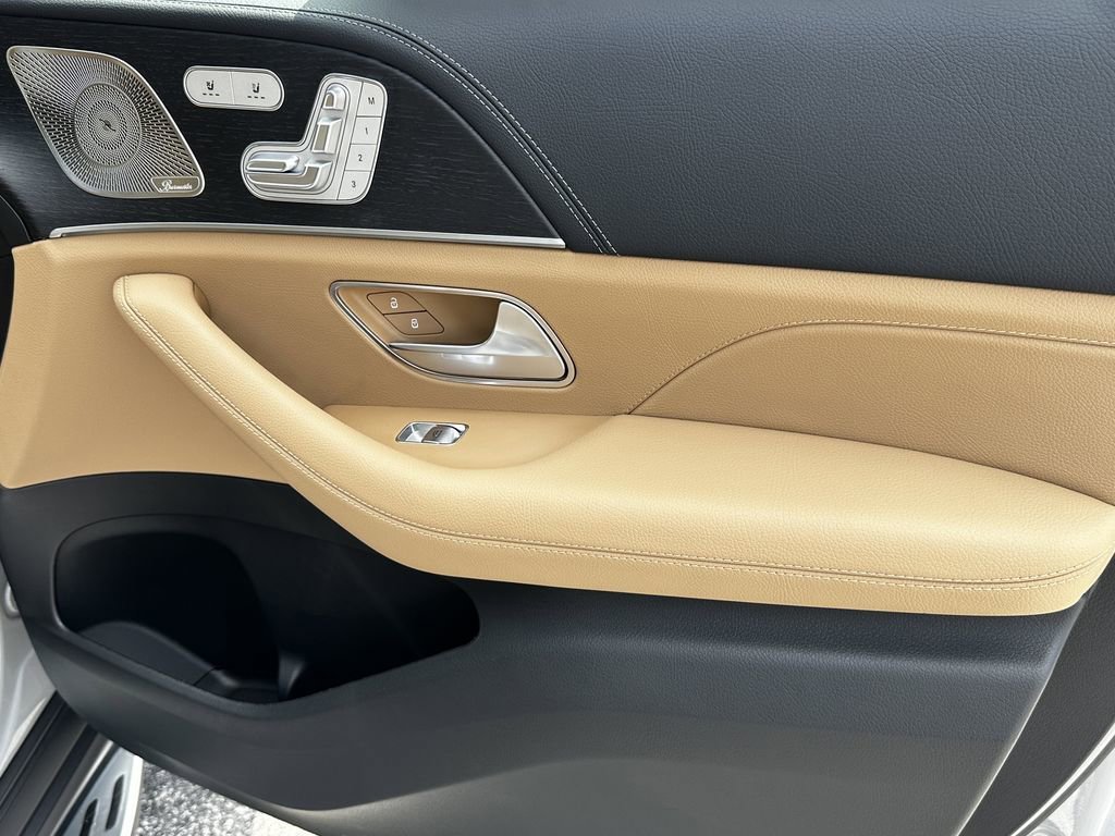 New 2026 MANUFAKTUR Alpine Grey Mercedes-Benz GLS 450 image 16