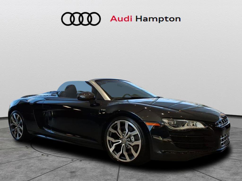 Used 2011 Phantom Black Pearl Effect/Black Roof Audi 5.2L image 2