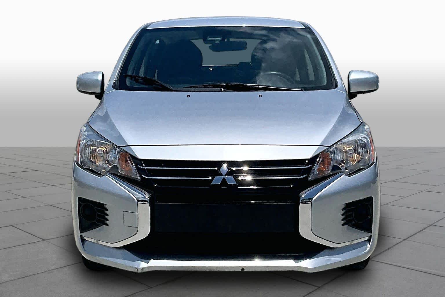 Used 2024 Starlight Silver Metallic Mitsubishi ES image 4