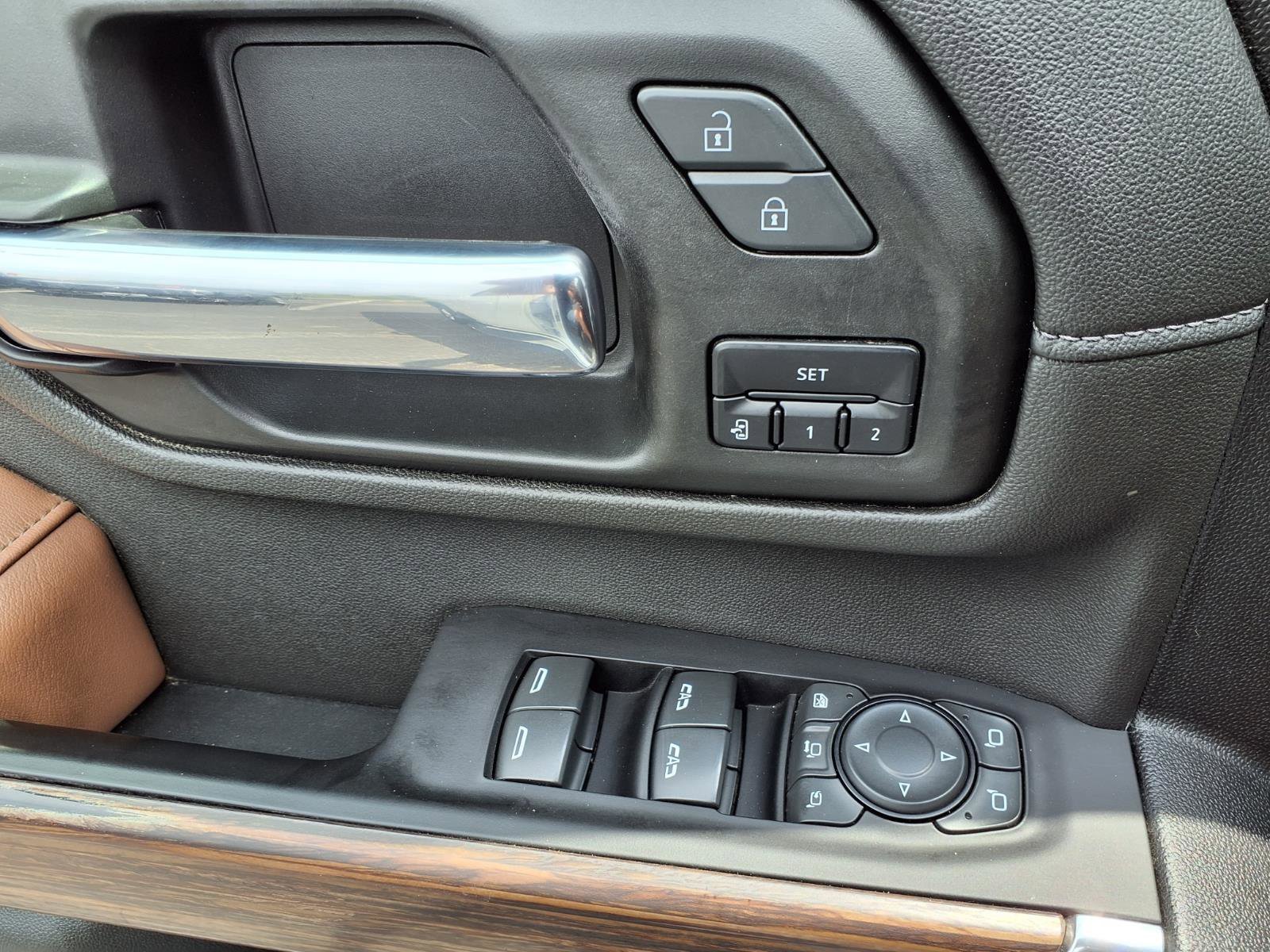 Used 2023 Iridescent Pearl Tricoat Chevrolet High Country image 26
