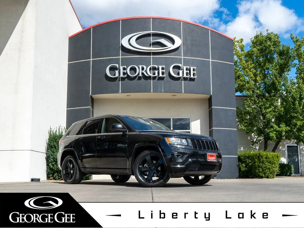 Used 2015 Black Jeep Altitude image 1
