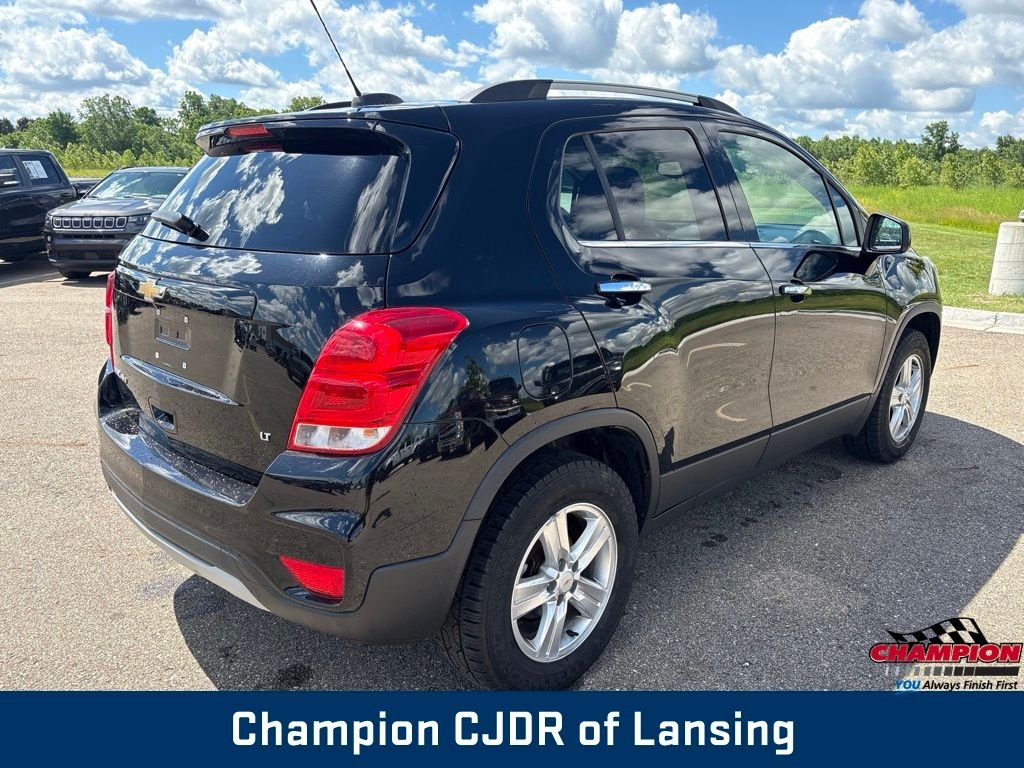 Used 2019 Black Chevrolet LT image 7