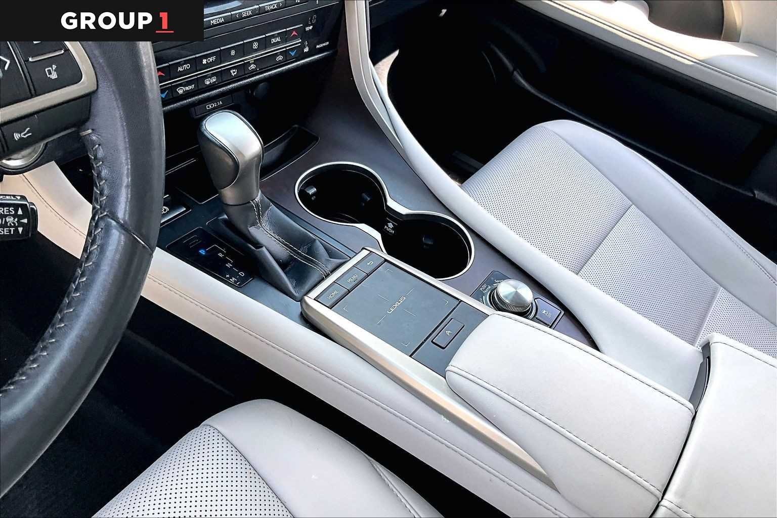 Certified Used 2022 CAVIAR Lexus  image 14
