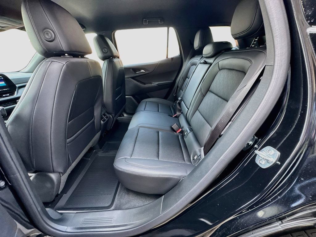 2027 Chevrolet Equinox LT - Photo 27