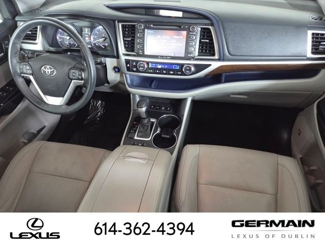 Used 2016 Silver Toyota Limited image 28
