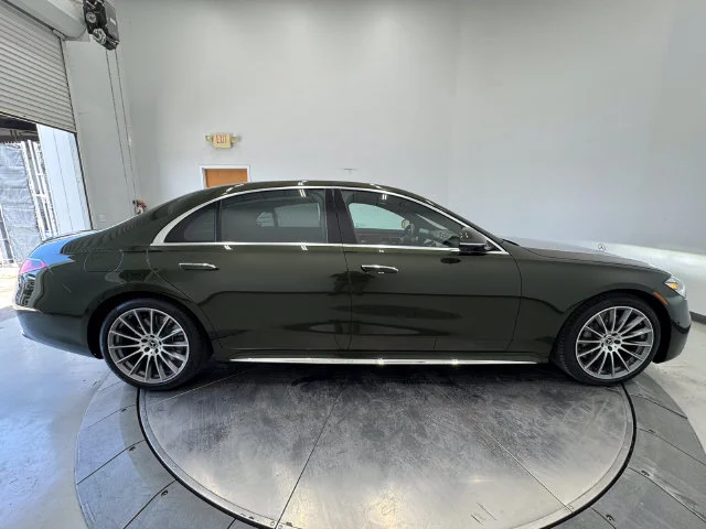 Certified Used 2026 MANUFAKTUR Olive Metallic Mercedes-Benz S 580 image 14