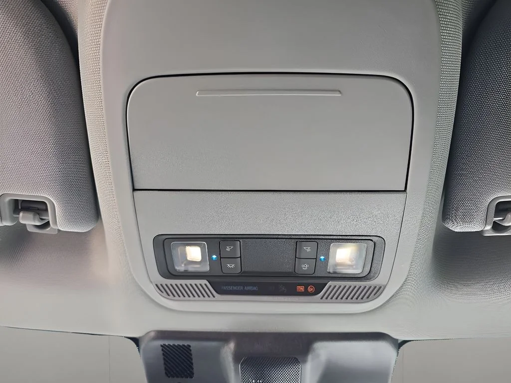 Used 2024 Oxford White Ford XLT image 9