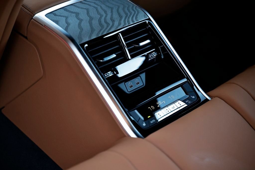 New 2026 Carbon Black Metallic BMW 840i Gran Coupe image 25