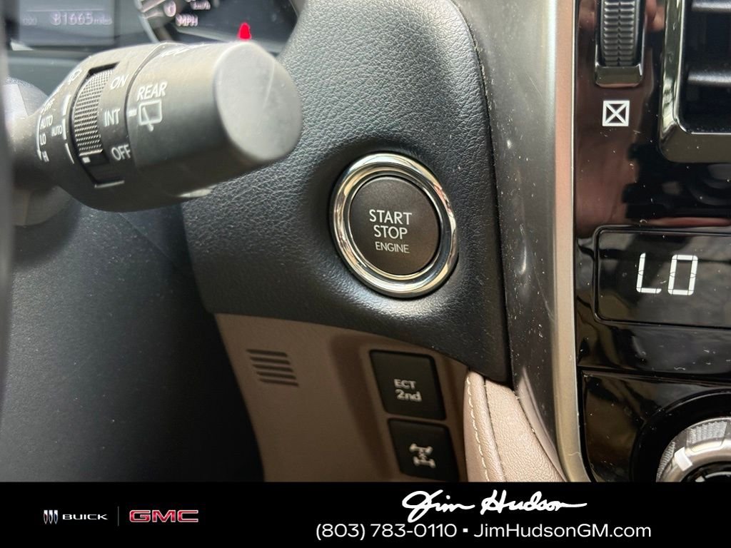 Used 2022 Silver Lexus 460 image 32