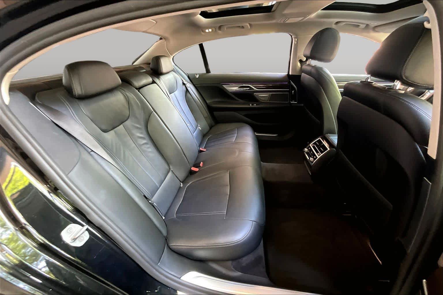 Used 2018 Black Sapphire Metallic BMW 740i image 20