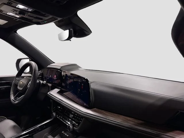 2025 Chevrolet Suburban Premier - Photo 43