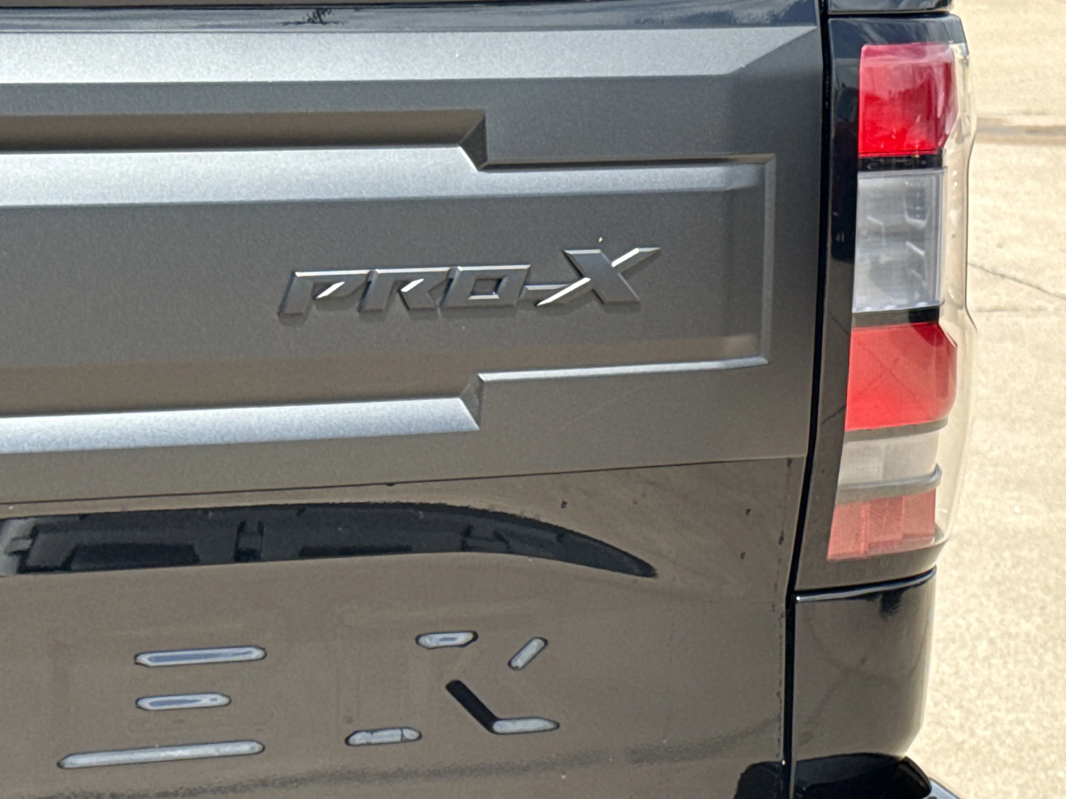 Used 2025 Super Black Nissan PRO-X image 9