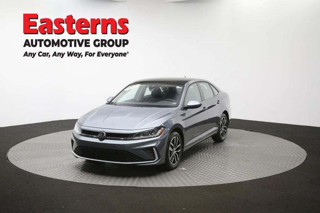 Used 2025 Gray Volkswagen 1.5T SE image 53