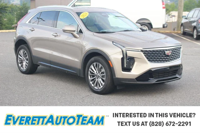 2024 Cadillac XT4 Premium Luxury