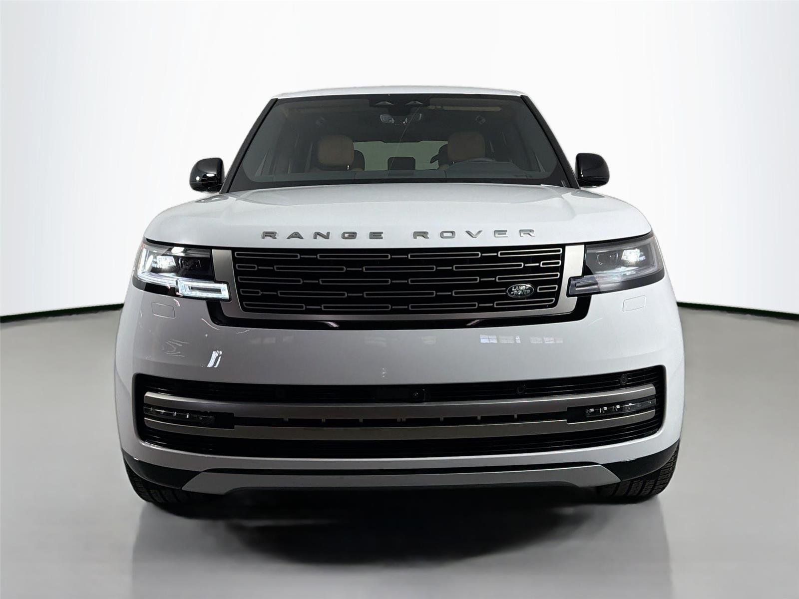 2026 Land Rover Range Rover SE - Photo 2