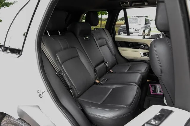 Used 2019 White Land Rover 5.0L V8 Supercharged image 46