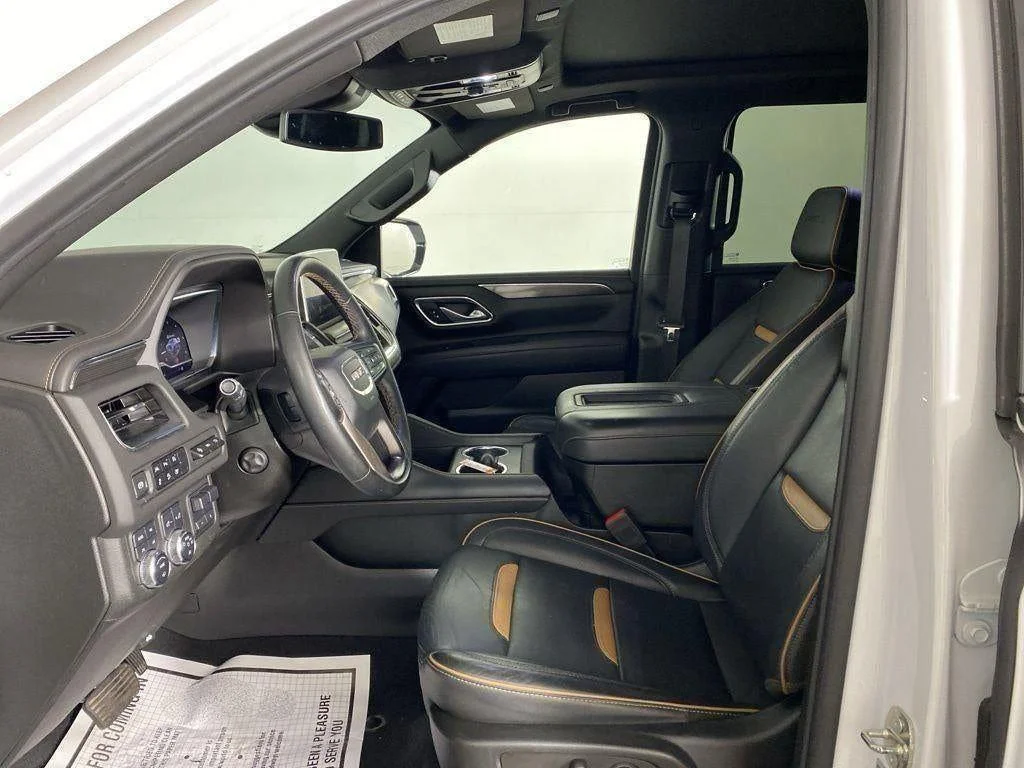 Used 2023 Summit White GMC 4WD AT4 image 15