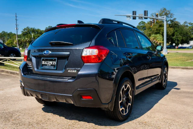Used 2017 Dark Gray Metallic Subaru Limited image 18
